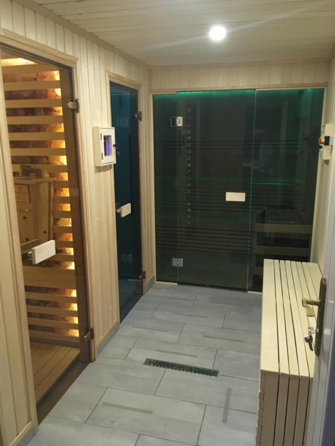 Márvány Panzió Hajduszoboszlo Exterior foto