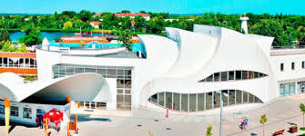 Márvány Panzió Hajduszoboszlo Exterior foto